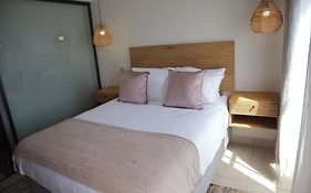Urban Stay On Hilton